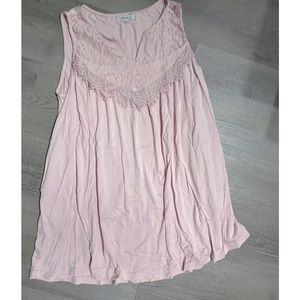 Lace sleeveless top